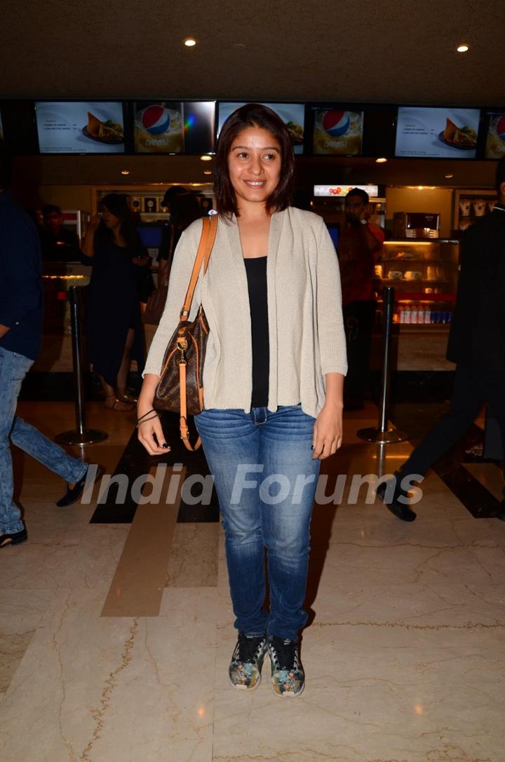 Sunidhi Chauhan attends premiere of 'Lion'
