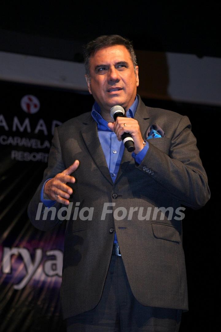 Boman Irani and Raveena Tandon snapped at St. Andrews