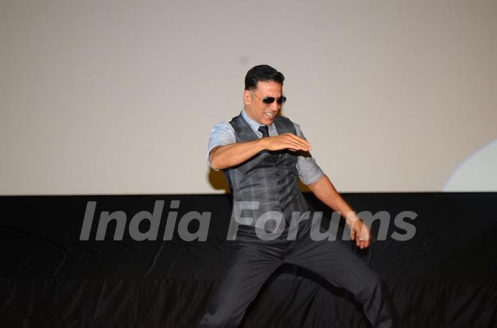 Live Feed: Akshay Kumar at Machine Press Meet