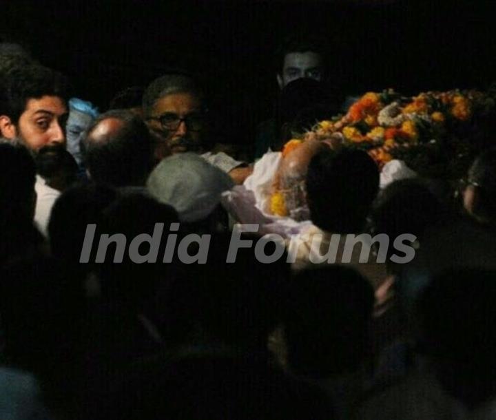 Aishwarya Rai Bachchan at her father's funeral