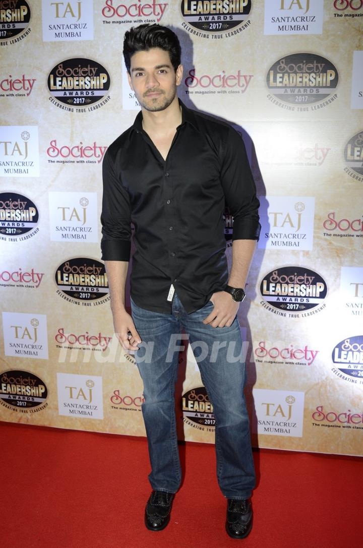 Sooraj Pancholi at 'Society Awards 2017'