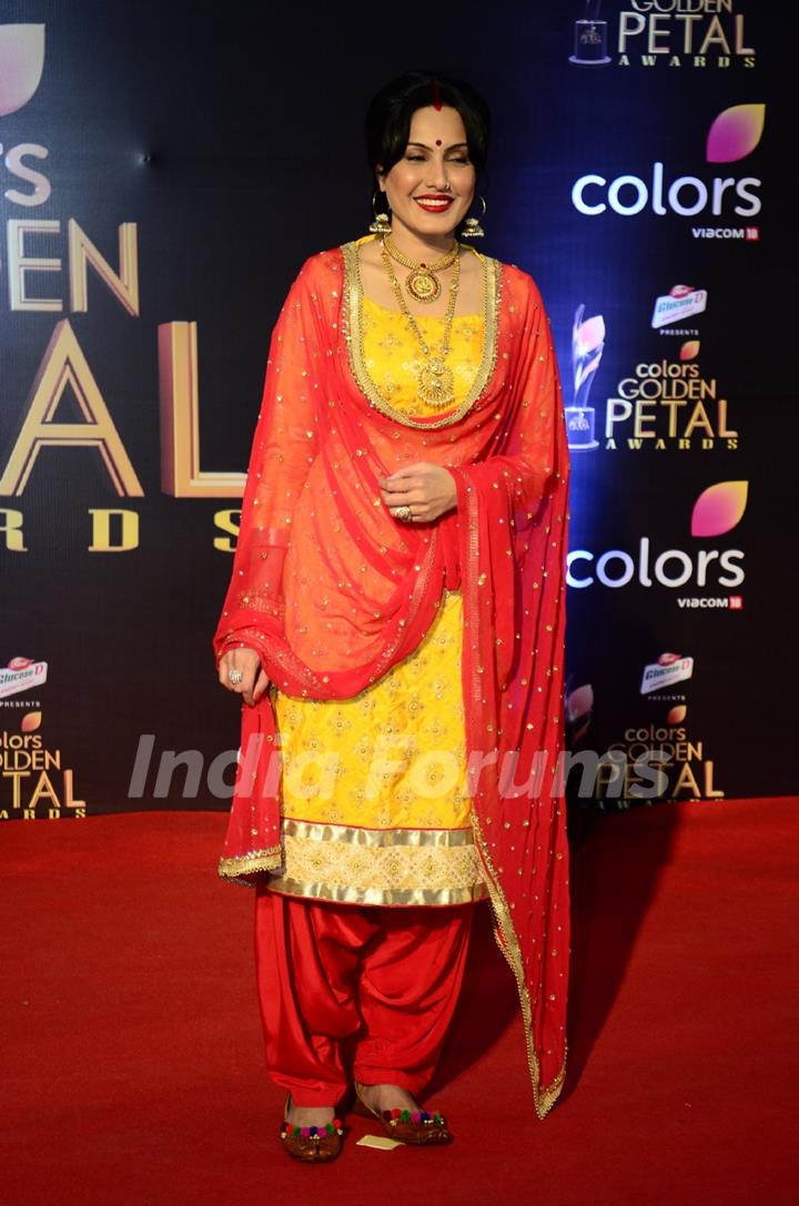 Kamya Punjabi at Golden Petal Awards 2017