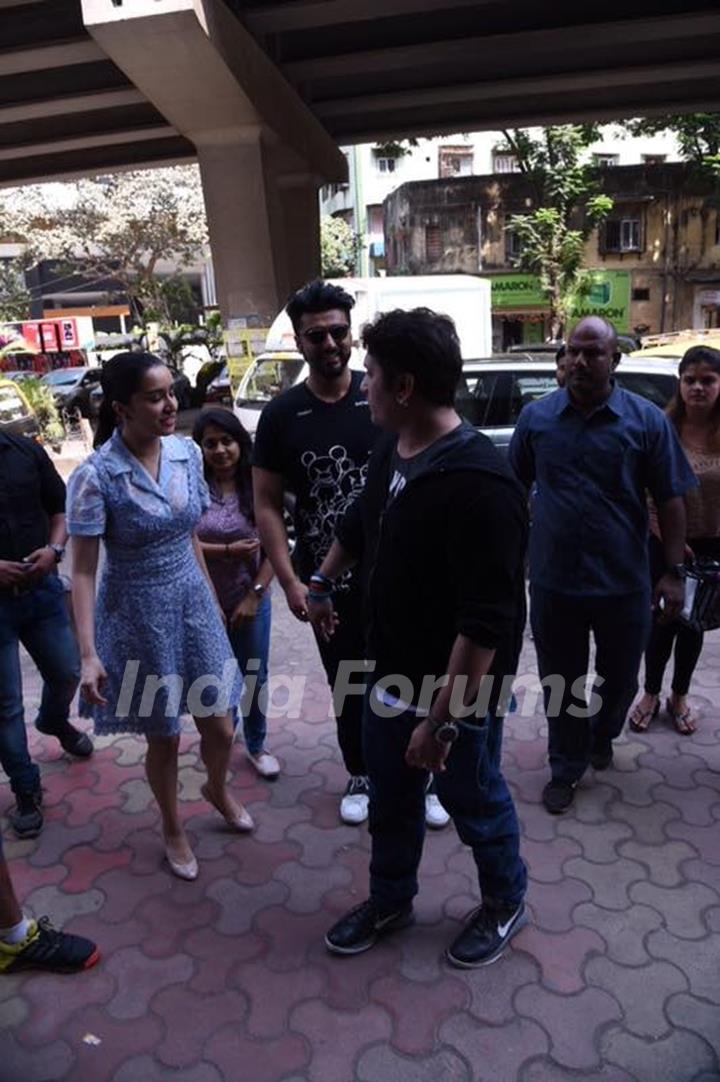 Arjun Kapoor and Shraddha Kapoor snapped at lower parel