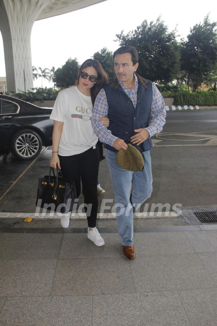 Saif Ali Khan and Kareena Kapoor snapped at the Airport!