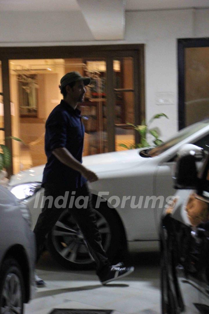 Hrithik Roshan Snapped at Sanjay Dutt's Bash!