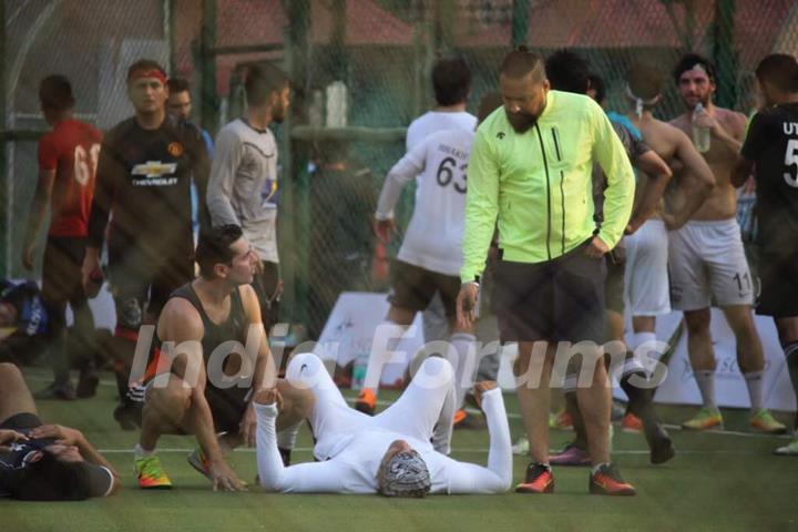 Ranbir Kapoor and Dino Morea snapped playing Soccer!