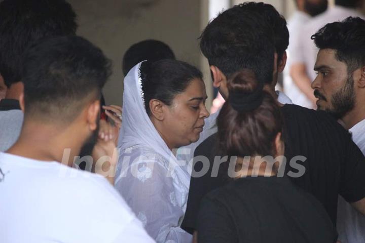 Reema Lagoo Funeral Pictures