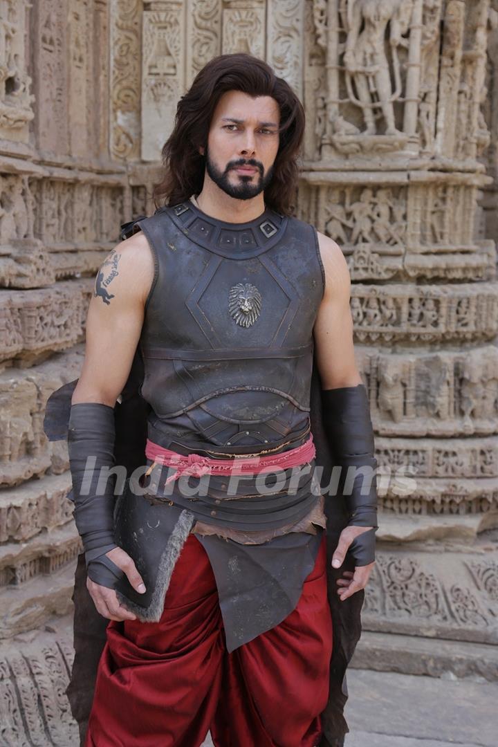 Rajneesh Duggal in Aarambh