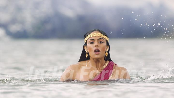 Karthika Nair in Aarambh