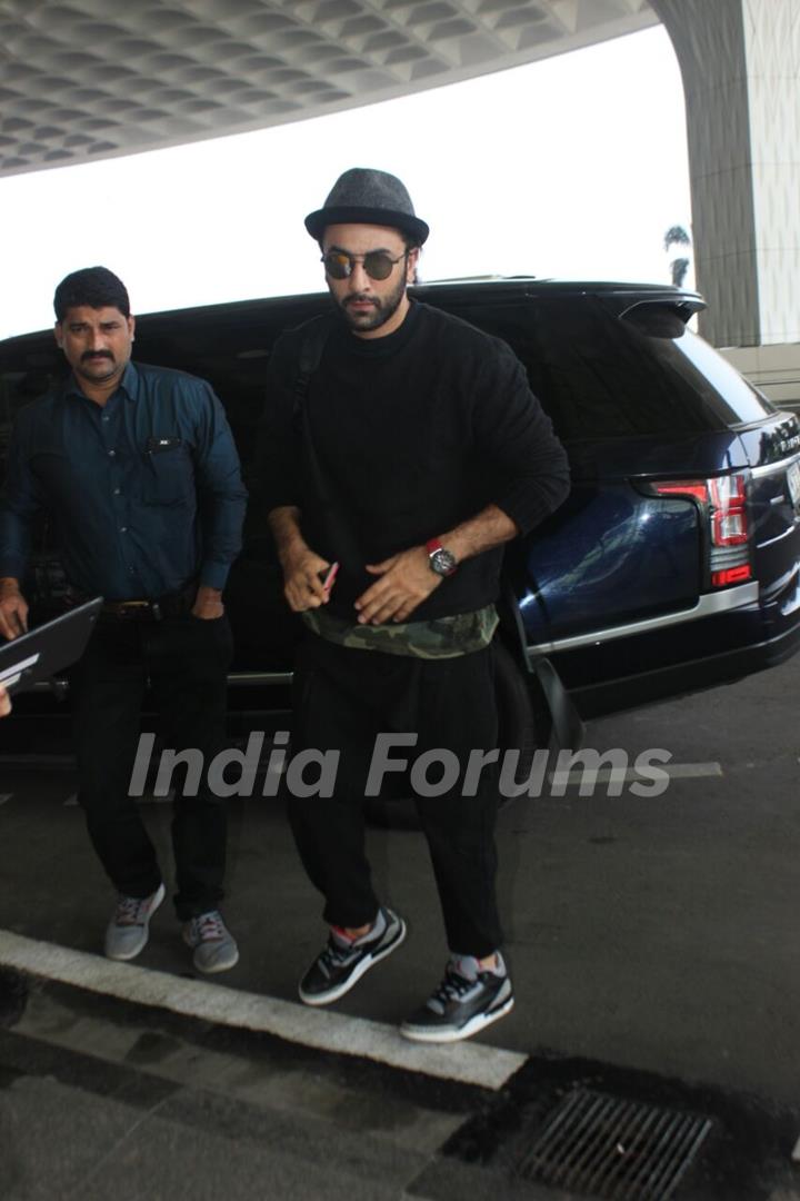 Ranbir Kapoor spotted at the Airport