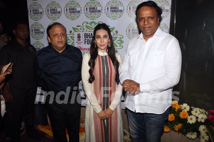 Karisma Kapoor with the host