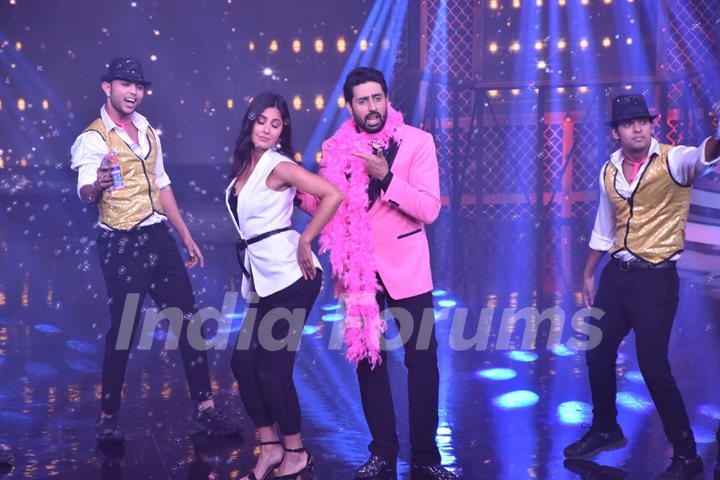 Abhishek Bachchan - Katrina Kaif at Lip Sinc Battle