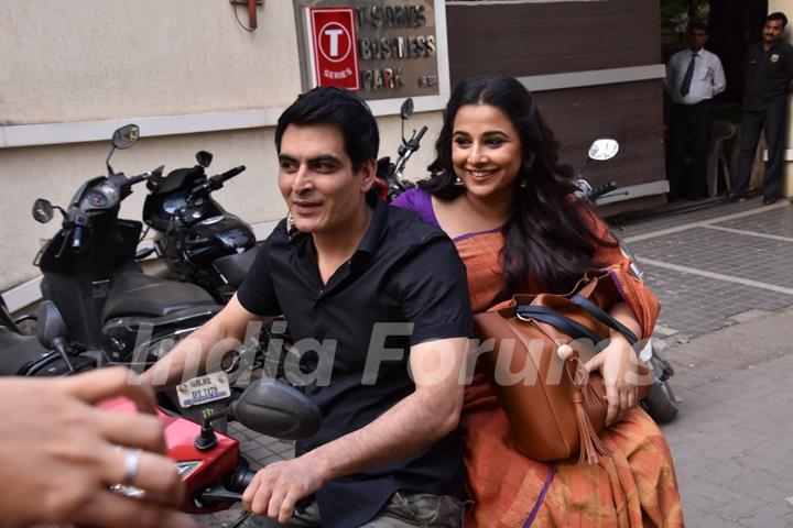 Vidya Balan - Manav Kaul snapped in the city