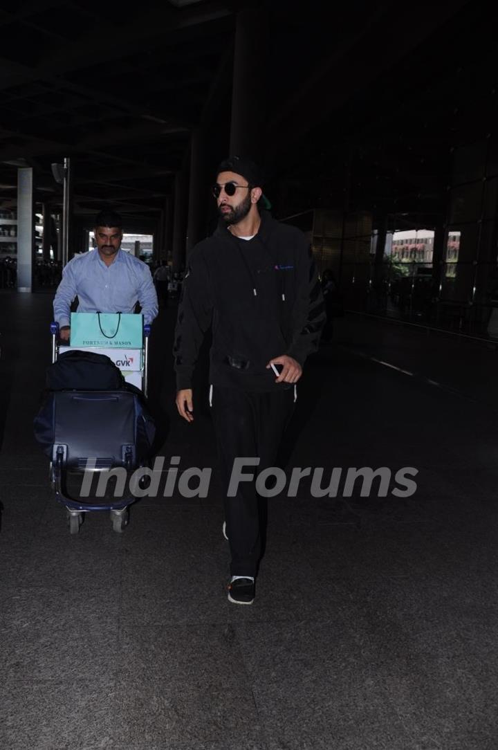 Ranbir's all black attire