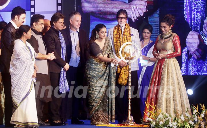 Kajol ignites the lamp