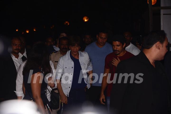 SRK - Farhan Akhtar at Lalkaar Concert