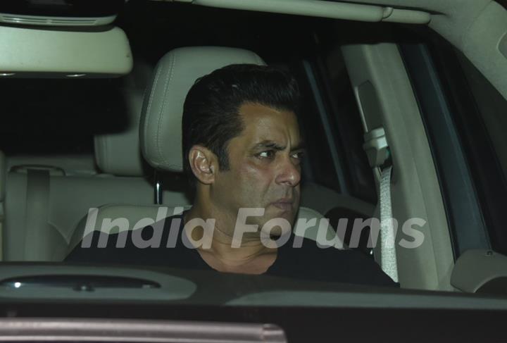 Salman, Akshay and others at Tiger Zinda Hai Screening