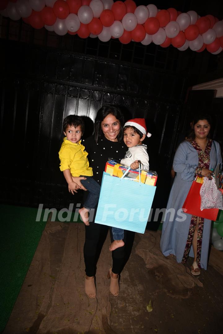 AbRam, Yash and Roohi Johar celebrate Christmas