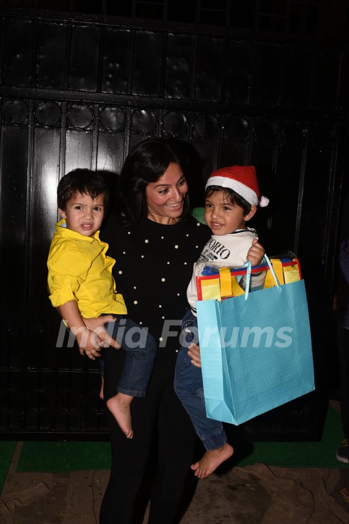 AbRam, Yash and Roohi Johar celebrate Christmas