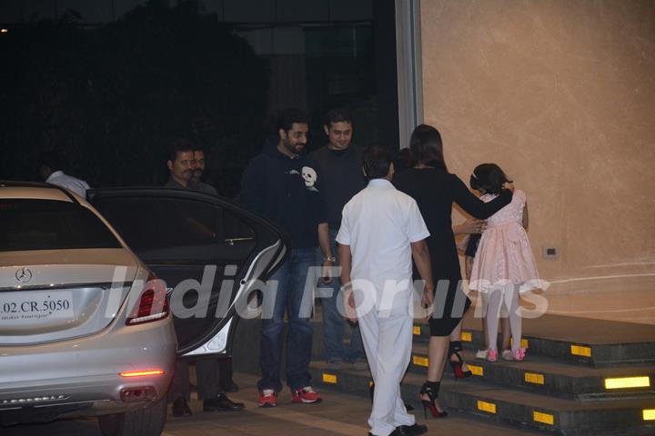 Aishwarya, Abhishek with Aaradhya outside an eatery