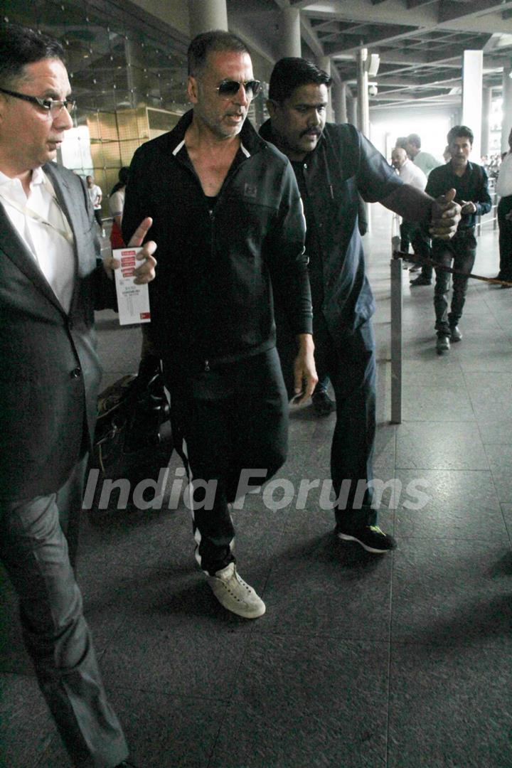 Akshay at the Airport