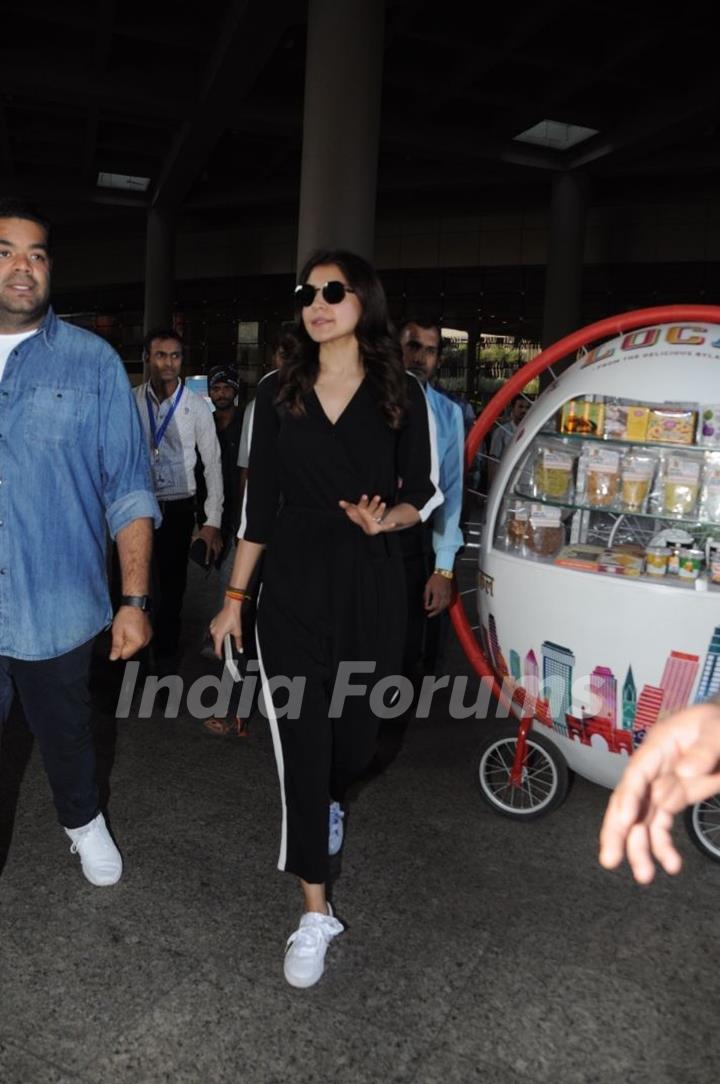 Anushka Sharma is back to the city sans husband Virat Kohli