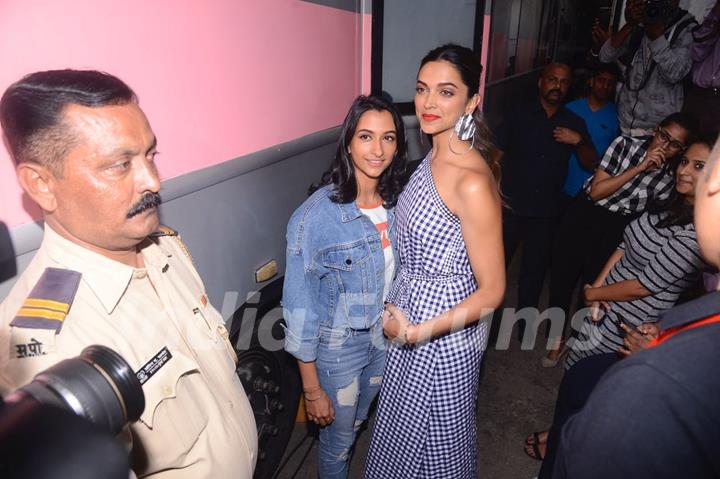 A Vibrant Deepika Padukone at Vogue BFF's