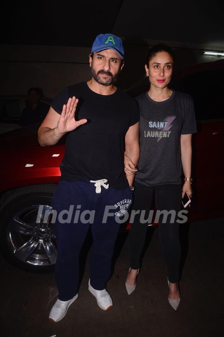 Kareena - Saif, Soha - Kunal at Kaalakaandi screening