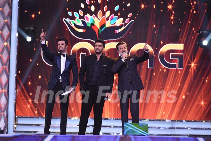 Happening Evening: Celebrities at Umang 2017