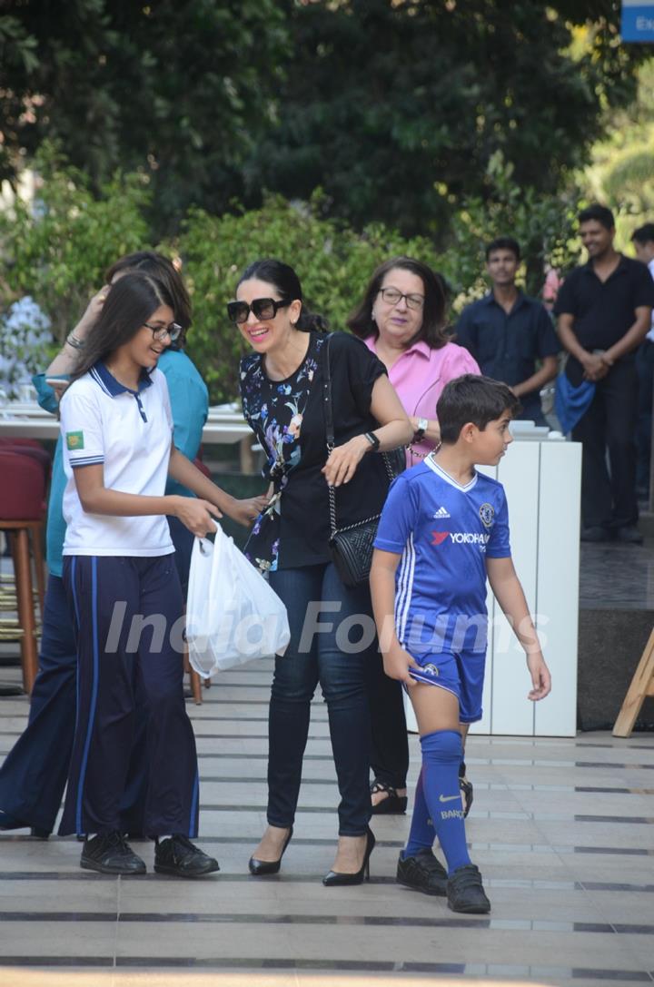 Karisma Kapoor's lunch with Family