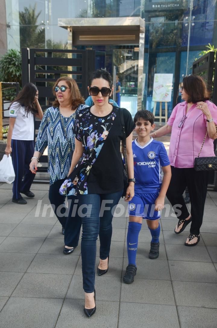 Karisma Kapoor's lunch with Family