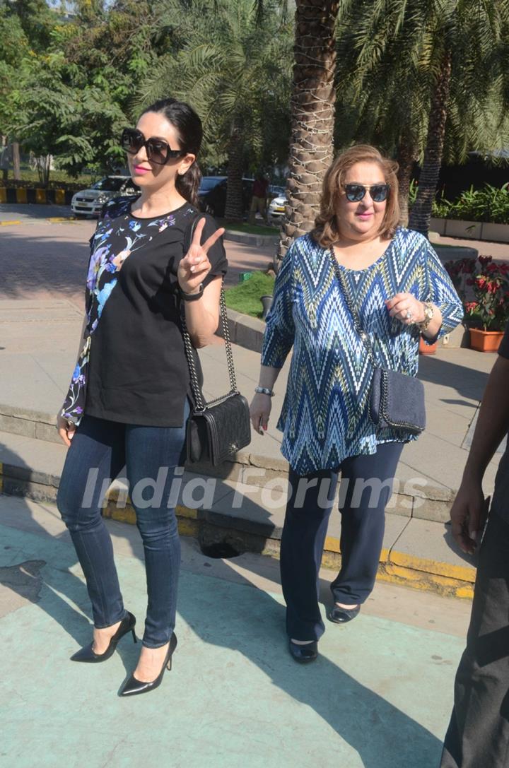 Karisma Kapoor's lunch with Family