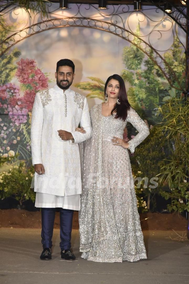 Sonam Kapoor and Anand Ahuja Reception Pictures Set 2