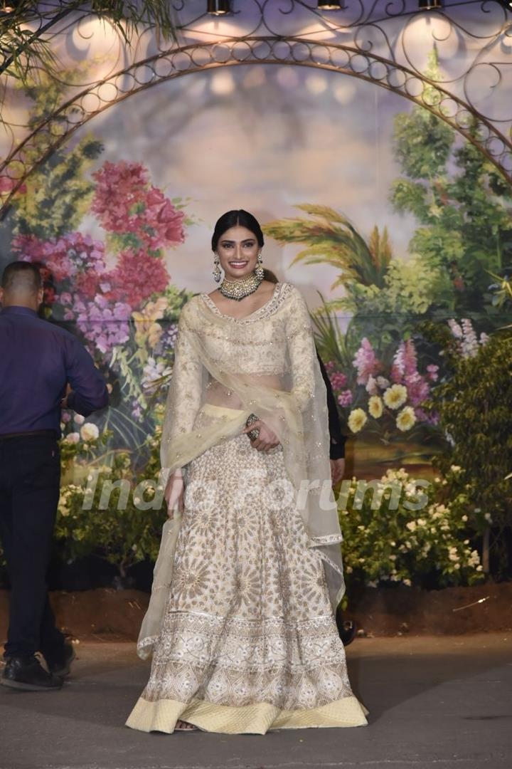 Sonam Kapoor and Anand Ahuja Reception Pictures Set 2
