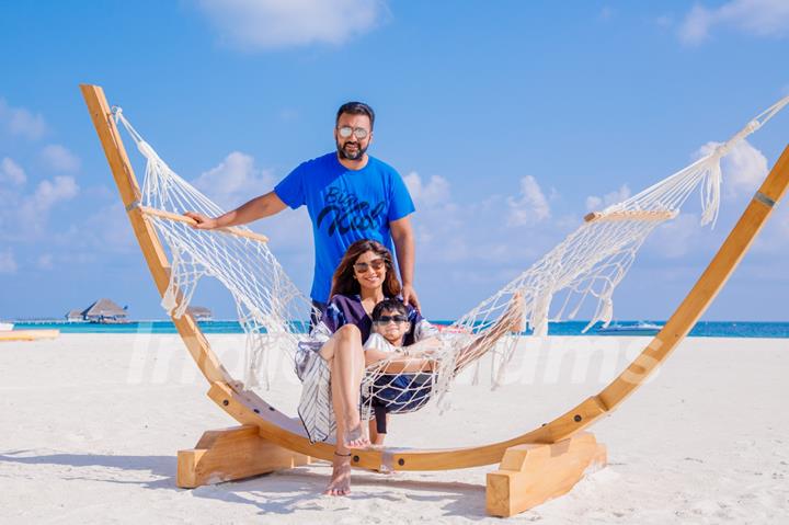 Shilpa Shetty Kundra with Family at Kanuhura, Maldives