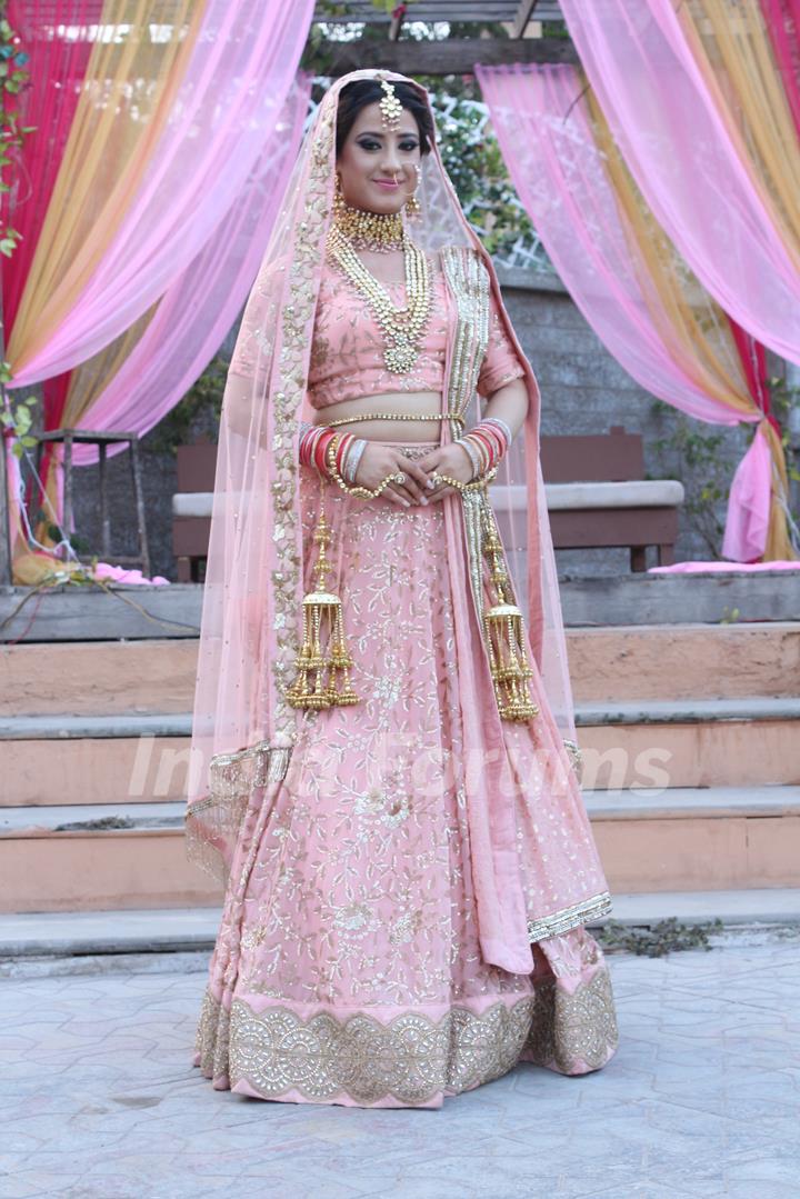 Bride look of Arohi (Aalisha Panwar) Stills from Ishq Mein Marjawan