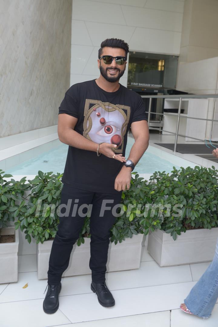 Arjun and Parineeti spotted during the promotion of Namaste England in Delhi