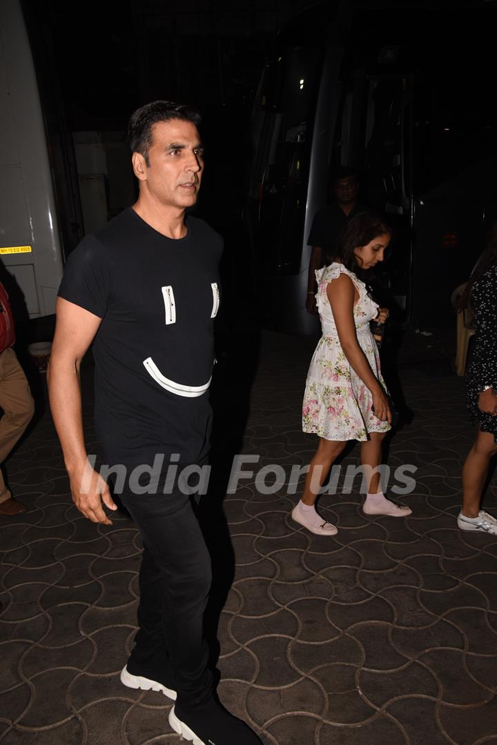 Akshay Kumar's backstage pictures from Lux Golden Rose Awards