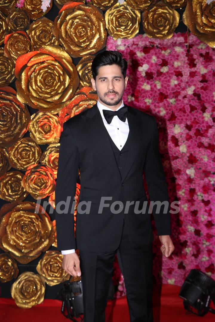 Sidharth Malhotra spotted at Lux Golden Rose Awards