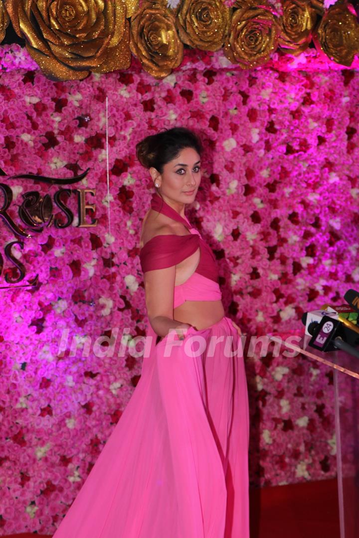 Kareena Kapoor spotted at Lux Golden Rose Awards