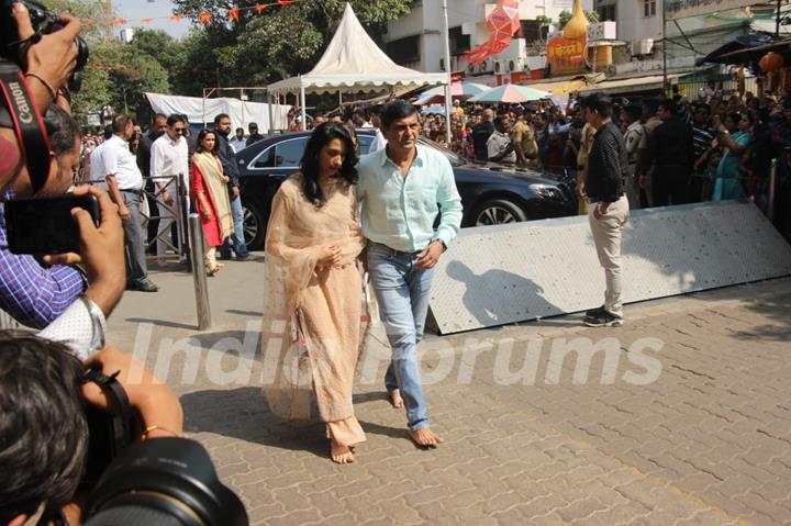 Ranveer and Deepika spotted at Siddhivinayak temple