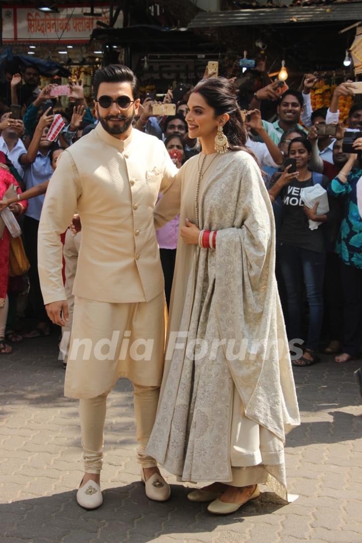 Ranveer Deepika at Siddhivinayak Temple