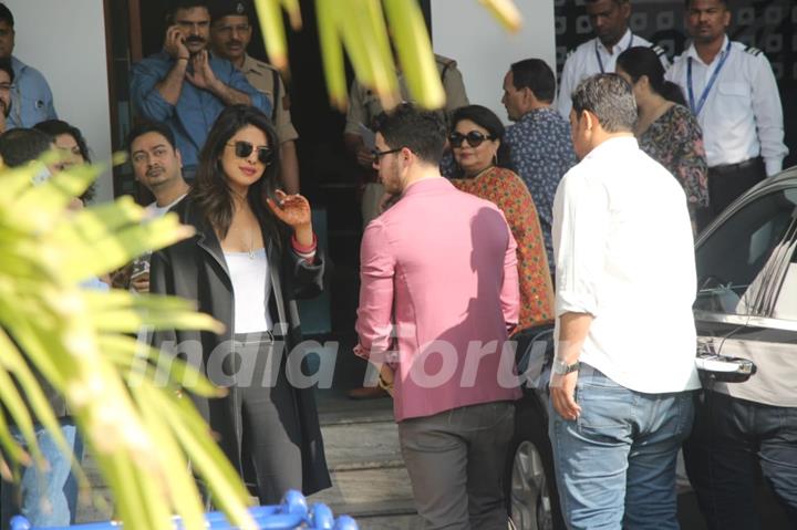 Newlyweds Nick and Priyanka snapped at Mumbai Airport