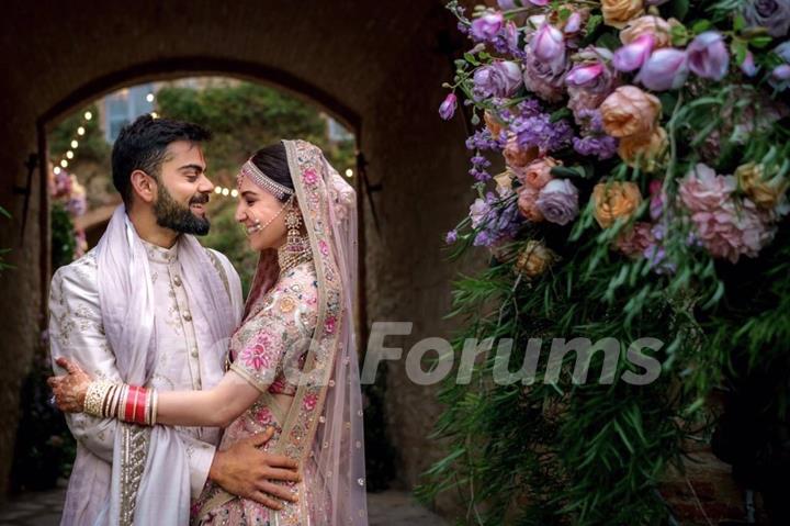 Virat Kohli and Anushka Sharma lovely couple Picture