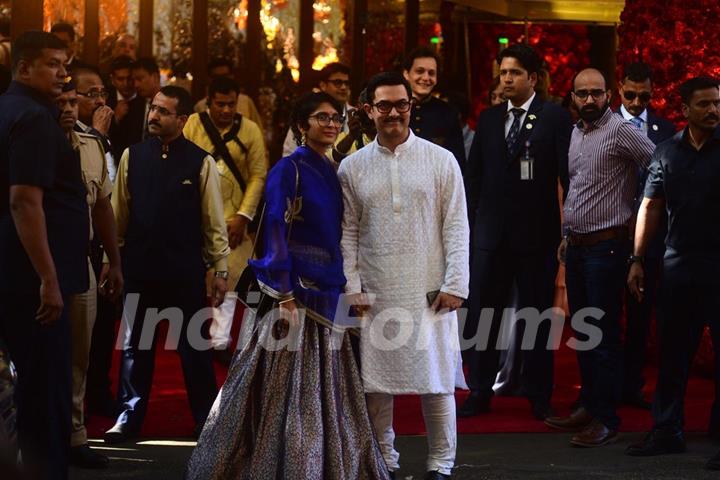 Aamir Khan and Kiran Rao at Isha Ambani-Anand Piramal Wedding