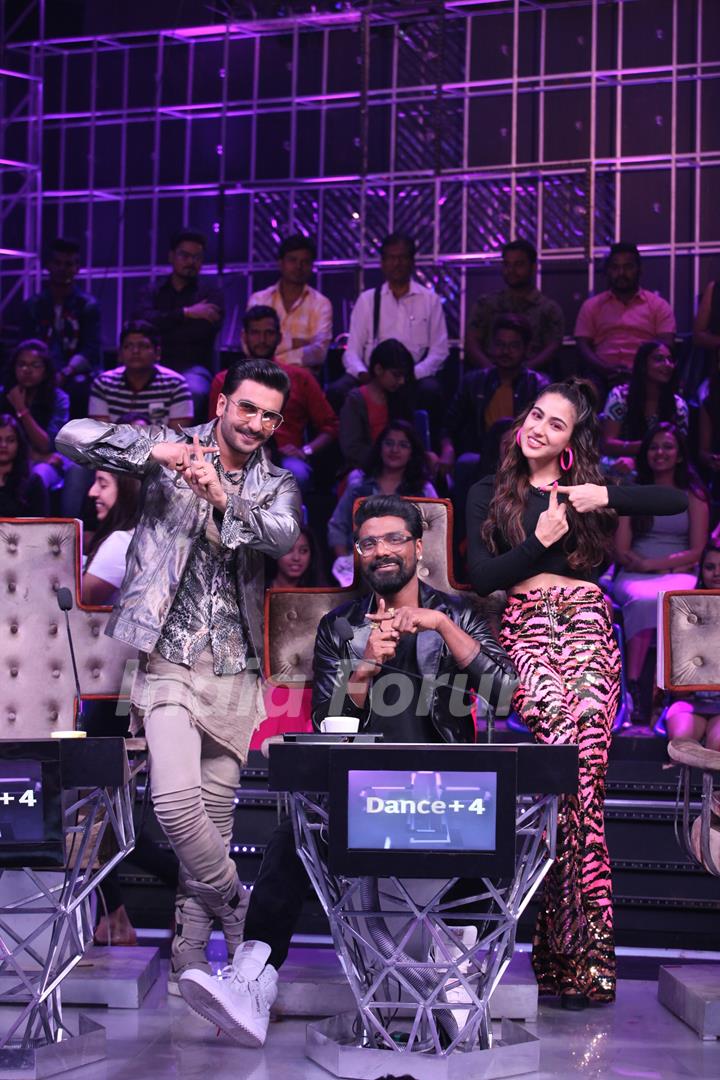 Ranveer Singh with Sara Ali Khan and Remo Dsouza on the sets of Dance Plus 4