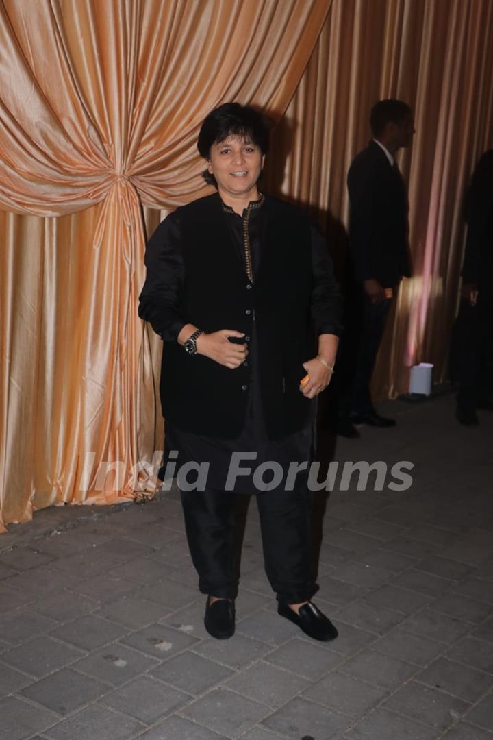 Falguni Pathak for Isha Ambani and Anand Piramal Reception