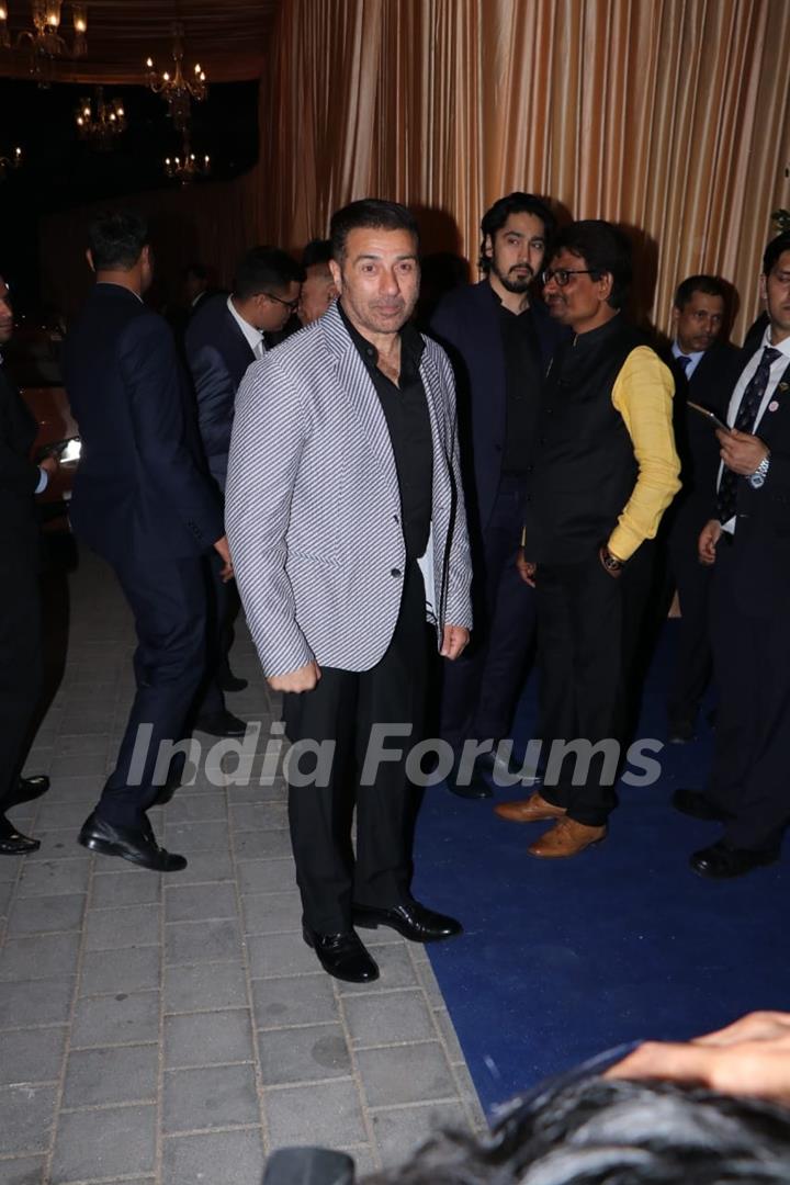 Sunny Deol for Isha Ambani and Anand Piramal Reception