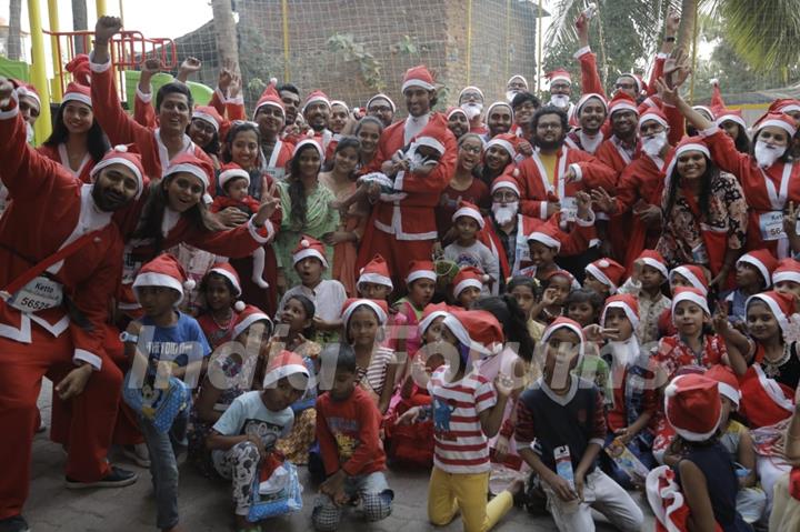 Kunal Kapoor snapped at Santa charity run