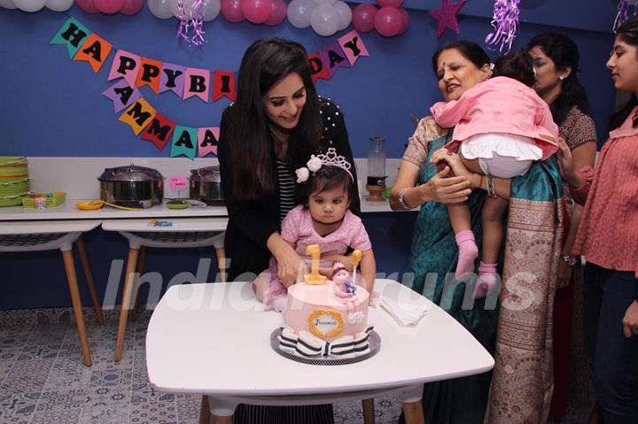 Chahat Khanna daughter Amaira First Birthday celebrationt